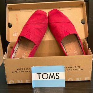TOMS Classic Canvas Slip-on